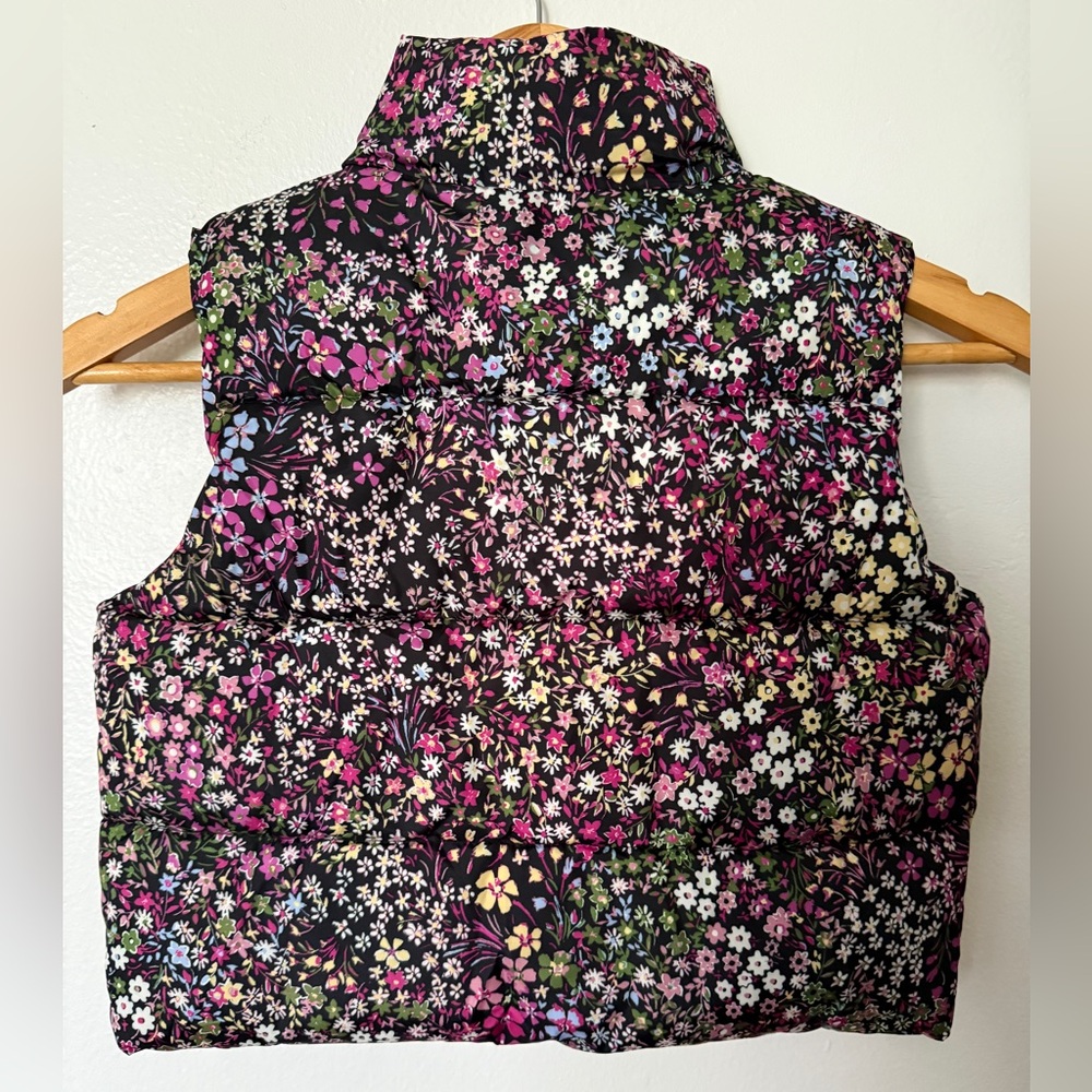 GAP Kids Floral Puffer Vest - Picture 4 of 4